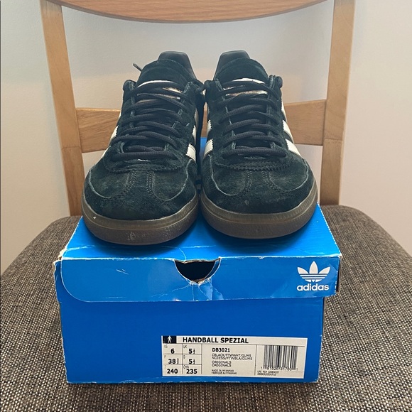 adidas Spezial - Picture 2 of 4